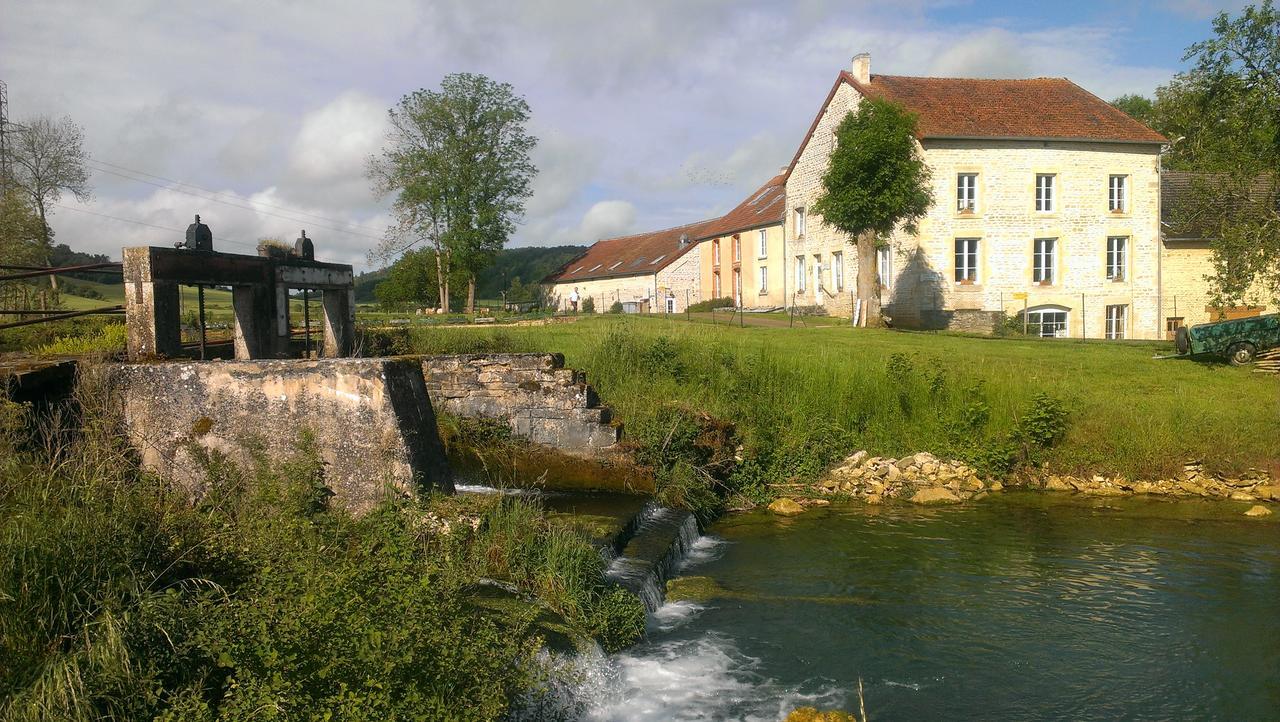 Bed and Breakfast Moulin De La Fleuristerie Orges Экстерьер фото